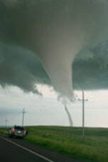 Nonton In the Eye of the Storm: Chasers Season 1 Season 1 Episode 1 Sub Indo