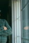 Nonton Worst Neighbor Ever Season 1 Season 1 Episode 2 Sub Indo